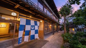 和味の宿 角上楼(ナゴミノヤド カクジョウロウ) / 1