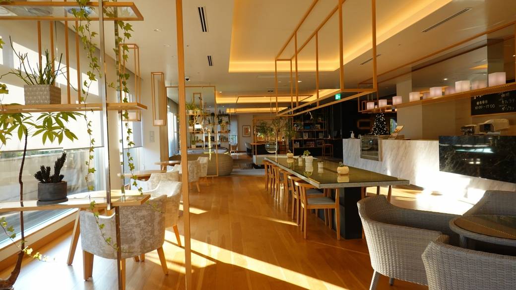 ライブラリーラウンジ / 3