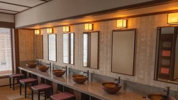 大浴場の脱衣所 / 7