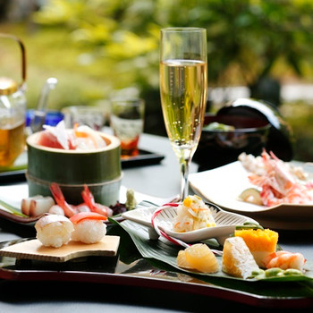 加賀百万石の粋を感じる老舗料亭で贅沢グルメステイ3461783