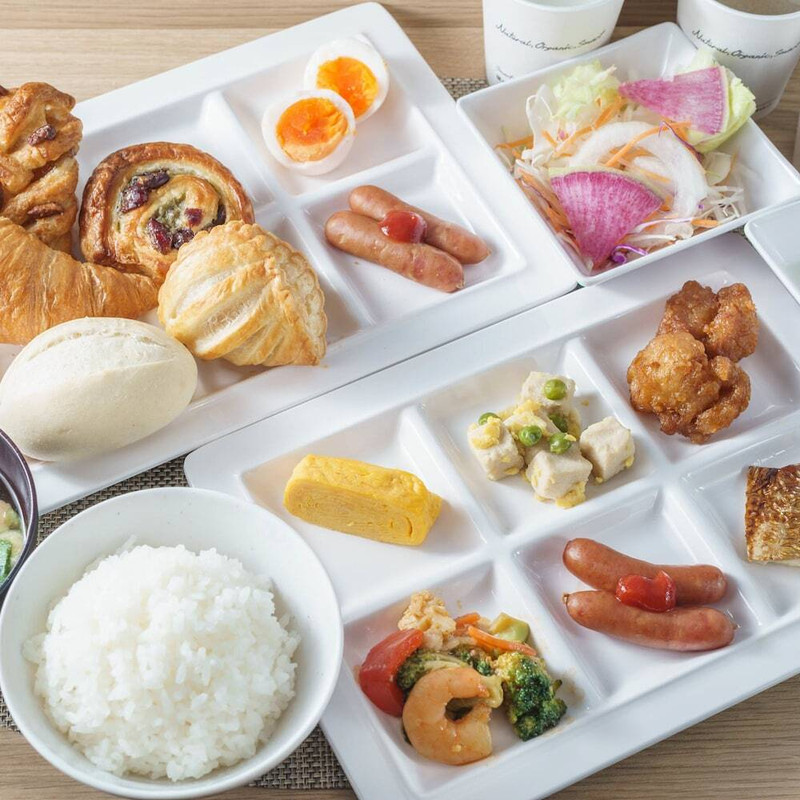 朝食