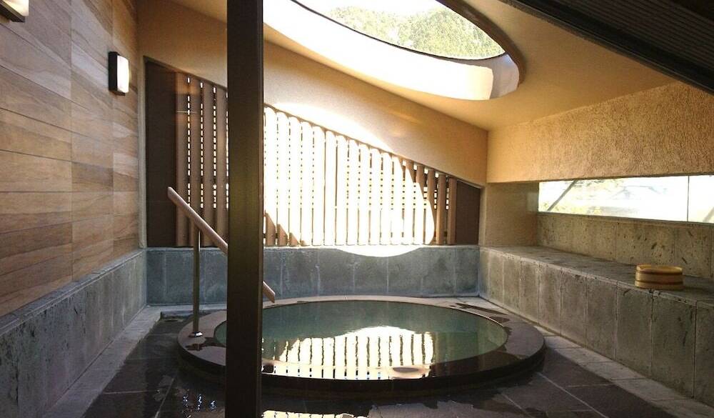 大観の湯／露天風呂 / 1