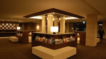 ロビーラウンジ / 2