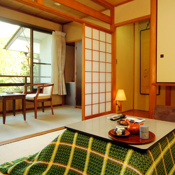 24時間入れる天然温泉がうれしい。カラフルな浴衣にテンションアップ♪3934513