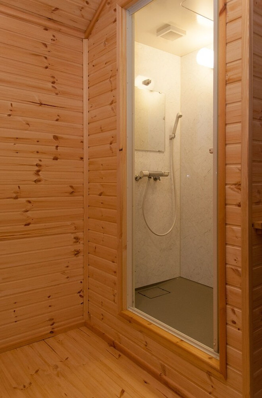 バスルームのシャワー