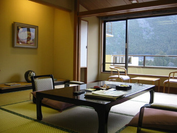 お部屋での時間をグレードアップする大きな窓4239227