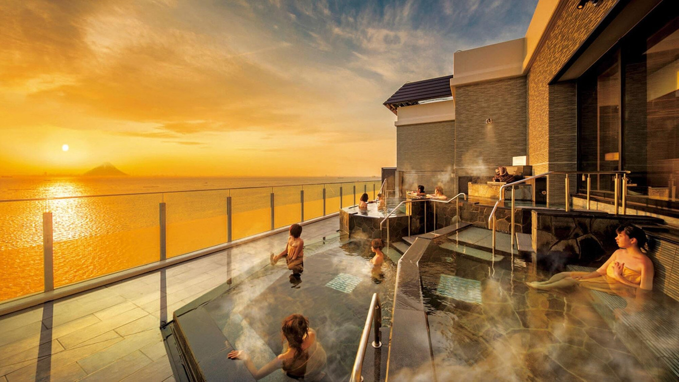 2日あっても遊びきれない！？プールにバイキング、親子で大満足の時間を4259514