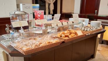 朝食ビュッフェ / 11