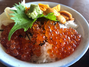 「一山いけす」 料理 153633512 うにイクラ丼