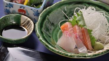 食事・飲み物 / 4