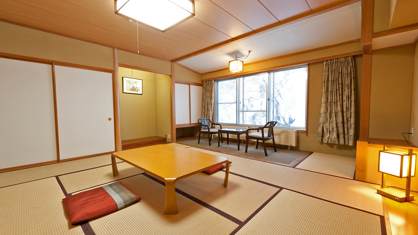 標高1700mの高地に位置する、翡翠色の効能豊かな温泉3964877