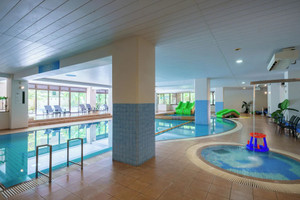 一年中楽しめる屋内温水プール