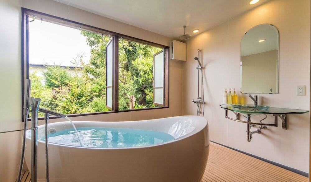 本館客室「月」内風呂 / 4