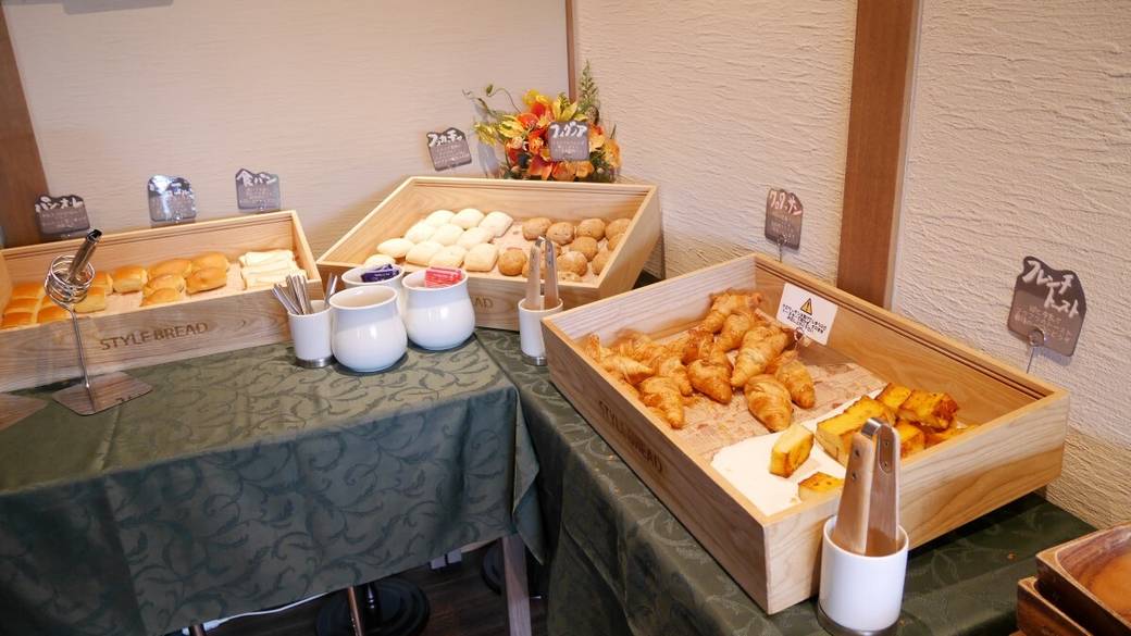 和洋バイキングで
群馬もロシアの味も堪能 / 3