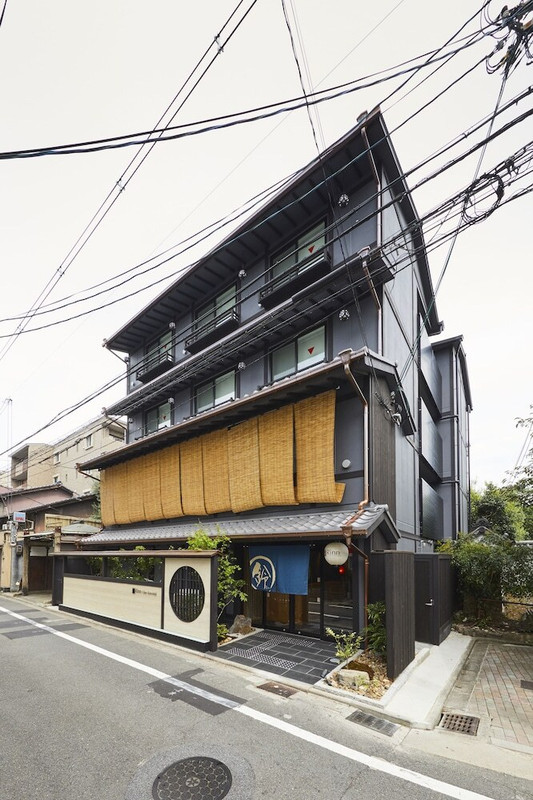 施設の正面