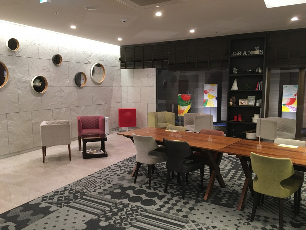 ロビーは綺麗で新しい