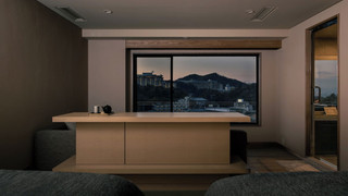 プレミアム スイート 専用バスルーム マウンテンビュー