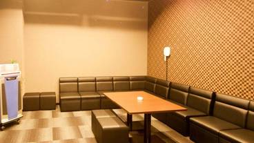 カラオケ ルーム / 12