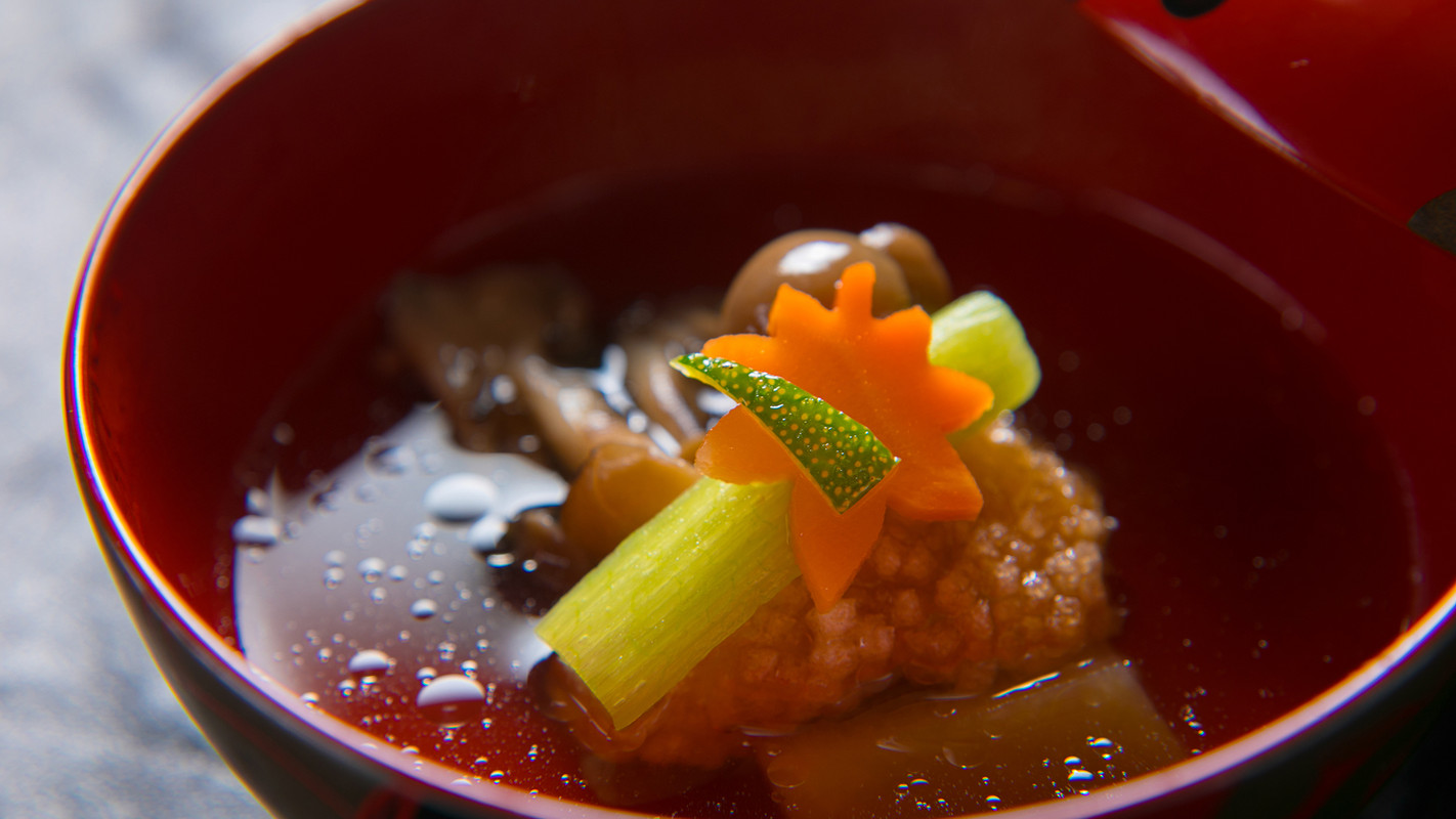 夕食　和懐石　お吸い物