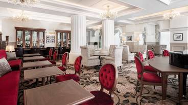 ラウンジ「ルネサンス」内観 / 2