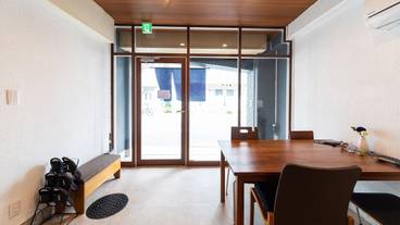 ロビー応接スペース / 3