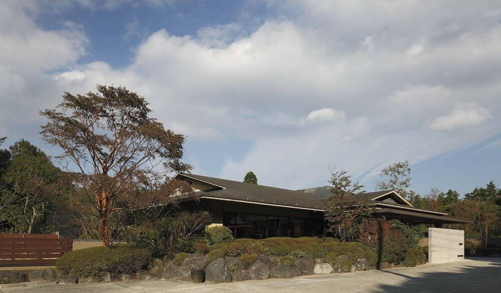 入り口からおしのび感
周囲に溶け込む入口 / 1