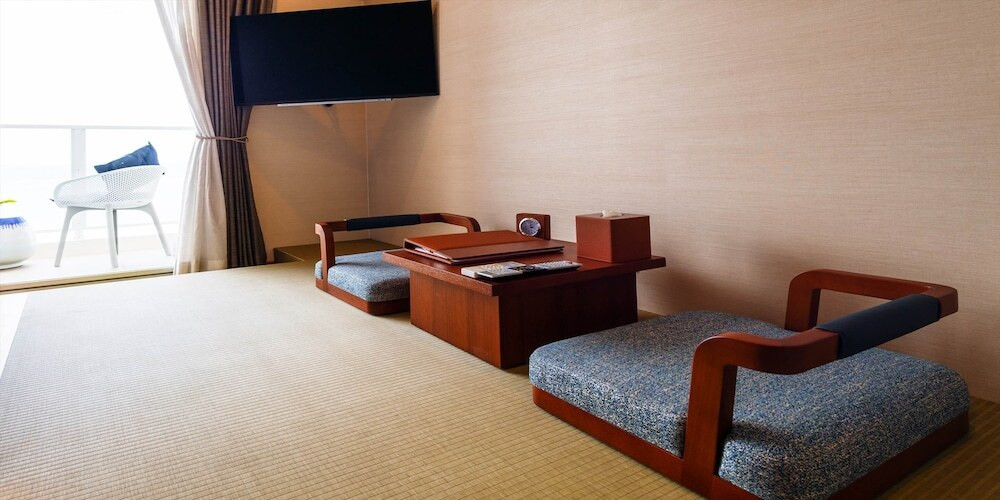 デラックスダブルルーム／テーブルセット