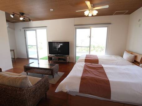 オーシャンフロント済井出 / 4