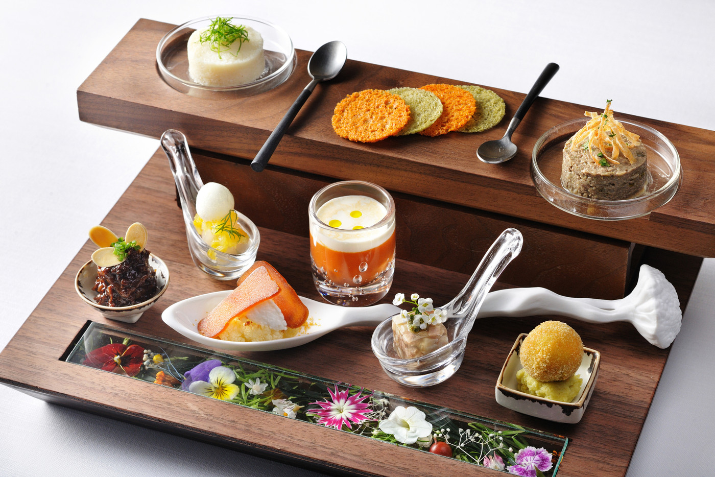 アクティビティ満載！森の中で極上のリゾート体験3402849