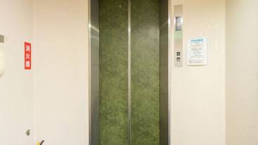 エレベーター / 3