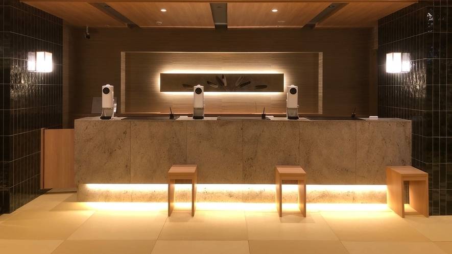 フロントデスク / 3