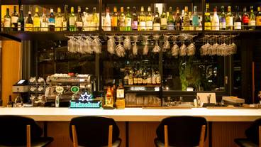 MACARONI CLUB カウンター席 / 6