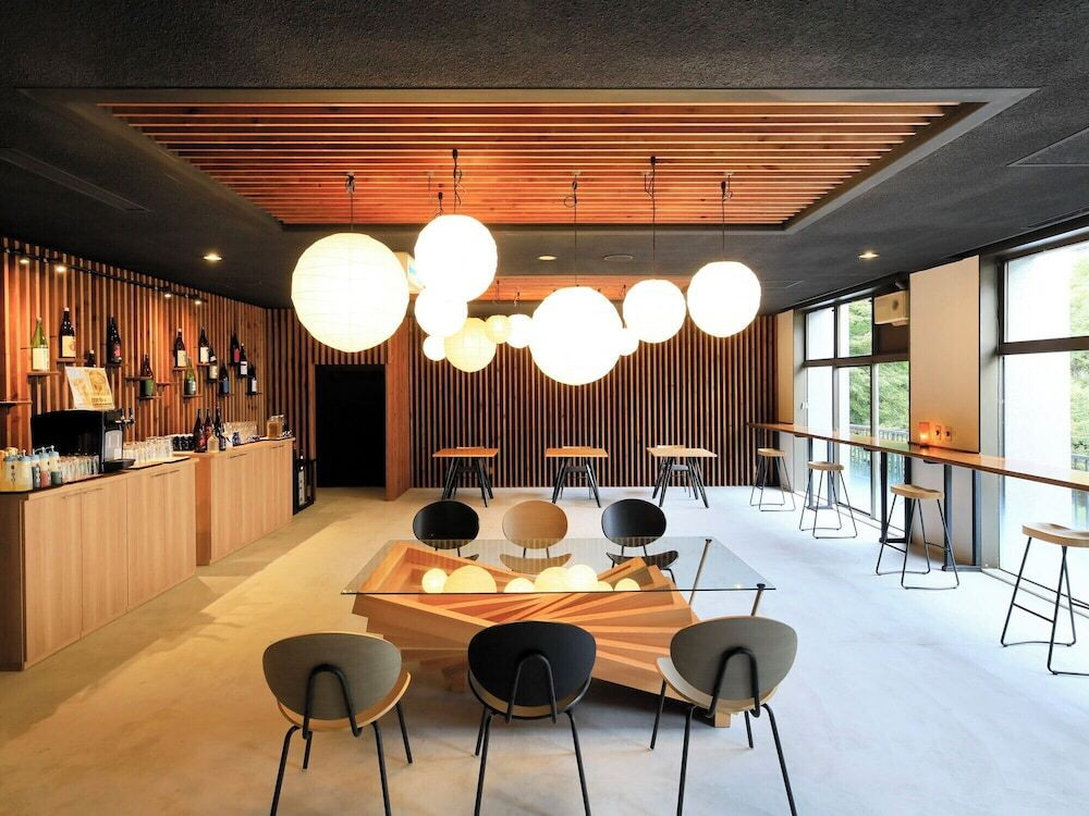 ロビーラウンジ