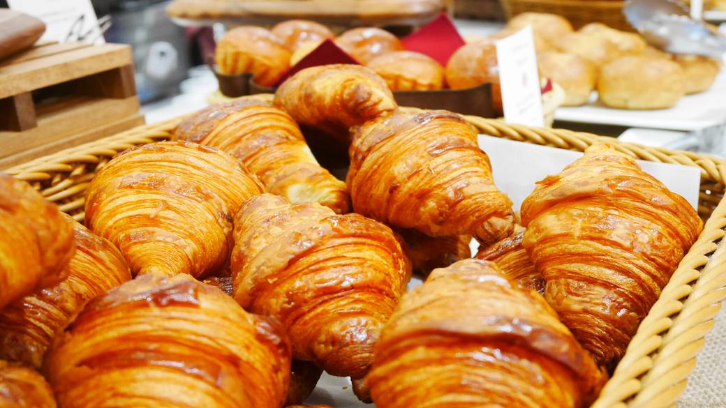 お代わり自由のパンイメージ / 3