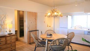 客室内のダイニングエリア / 35