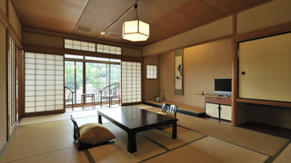 [あけぼの] 宇治川眺望テラスと半露天付客室 (禁煙)