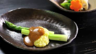 食事・飲み物 / 4