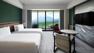 ルーム シングルベッド 2 台 (Fuji View)