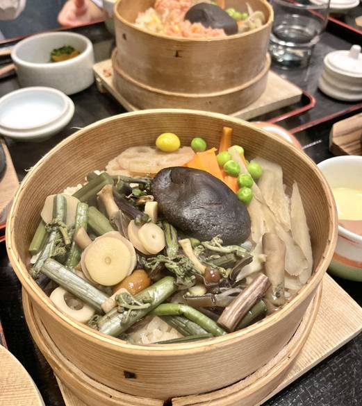 銀の穂で食べたい山菜わっぱめし / 3