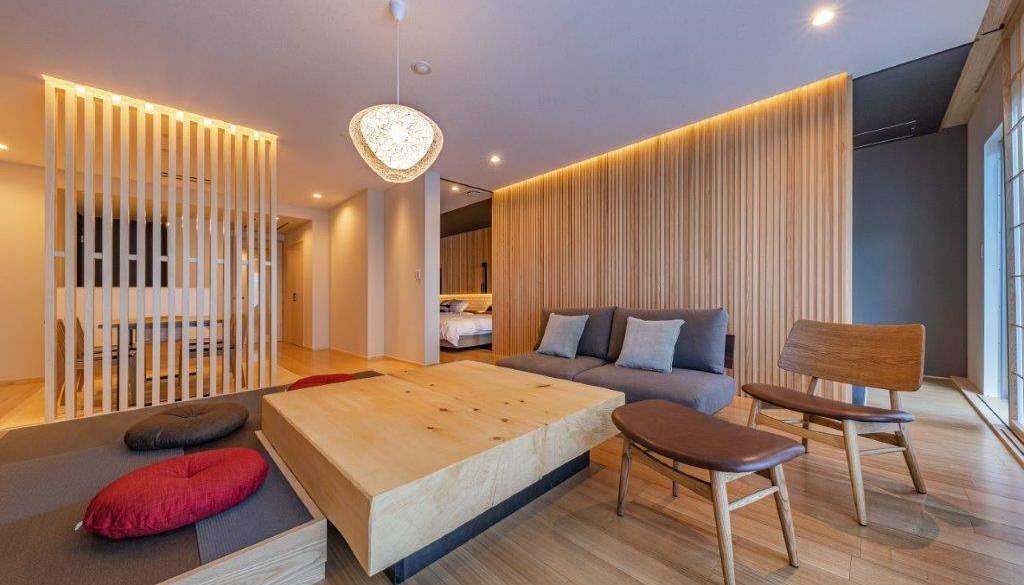 和モダンなお部屋で
寛ぎのひと時 / 4