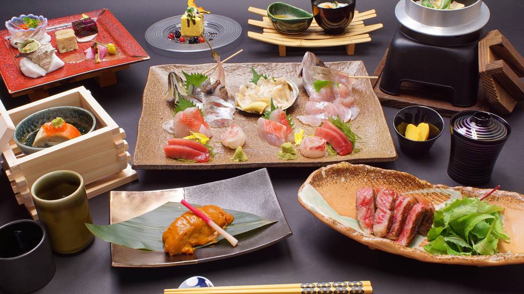 熱海らしい海の幸を
懐石料理で堪能 / 2