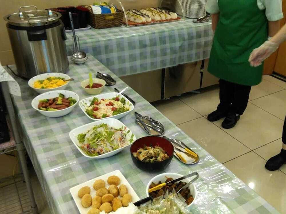 朝食