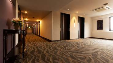 内部エントランス / 2