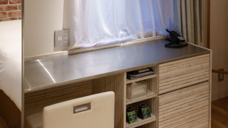 クイーンダブル (ファクトリー モダン スーペリア) 禁煙