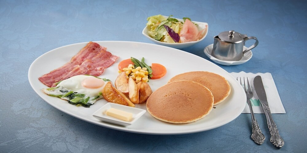 朝食