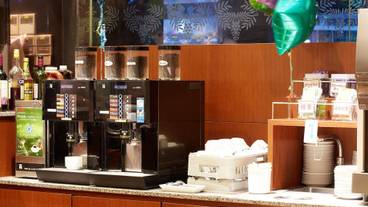 食事・飲み物 / 3