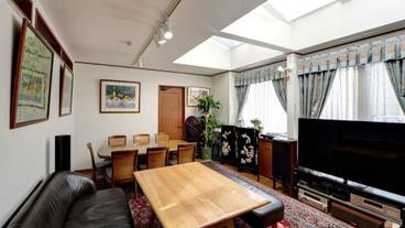 客室内のダイニングエリア / 24