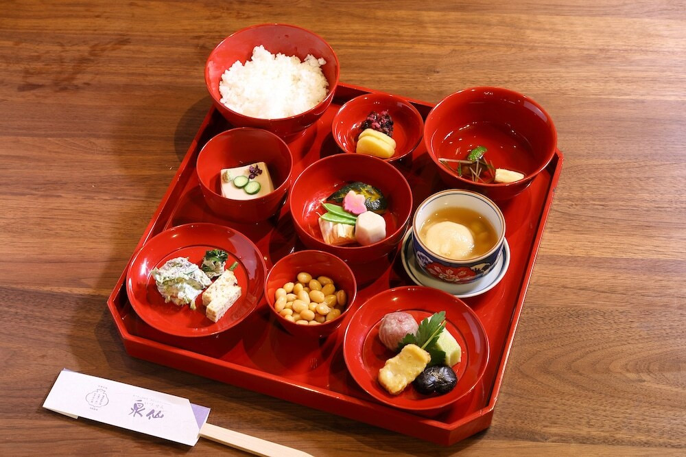 朝食