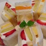 京都の老舗のフルーツパーラー。「ホソカワ」の愛されスイーツ