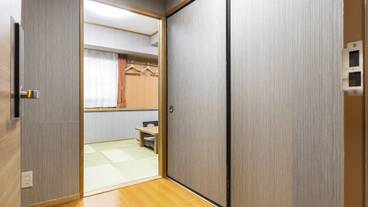 客室 / 10